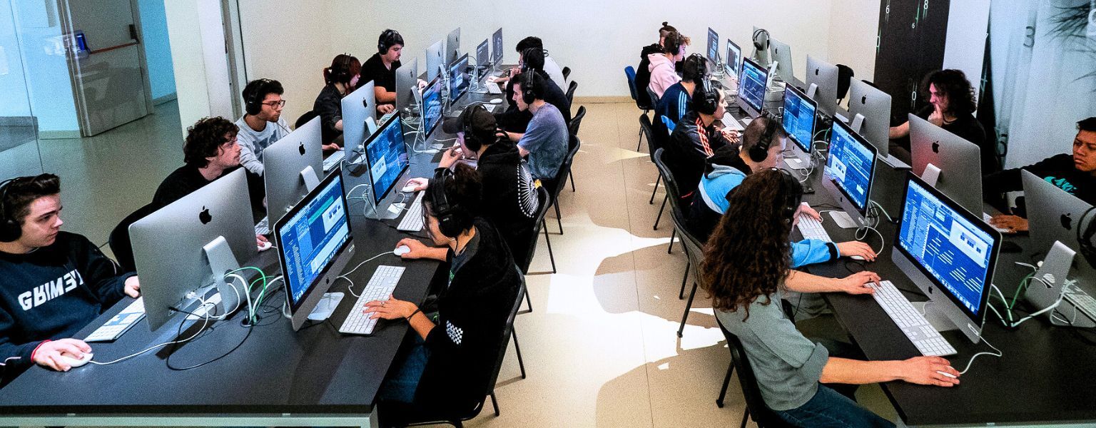 area (1536 x 600 px) (2)