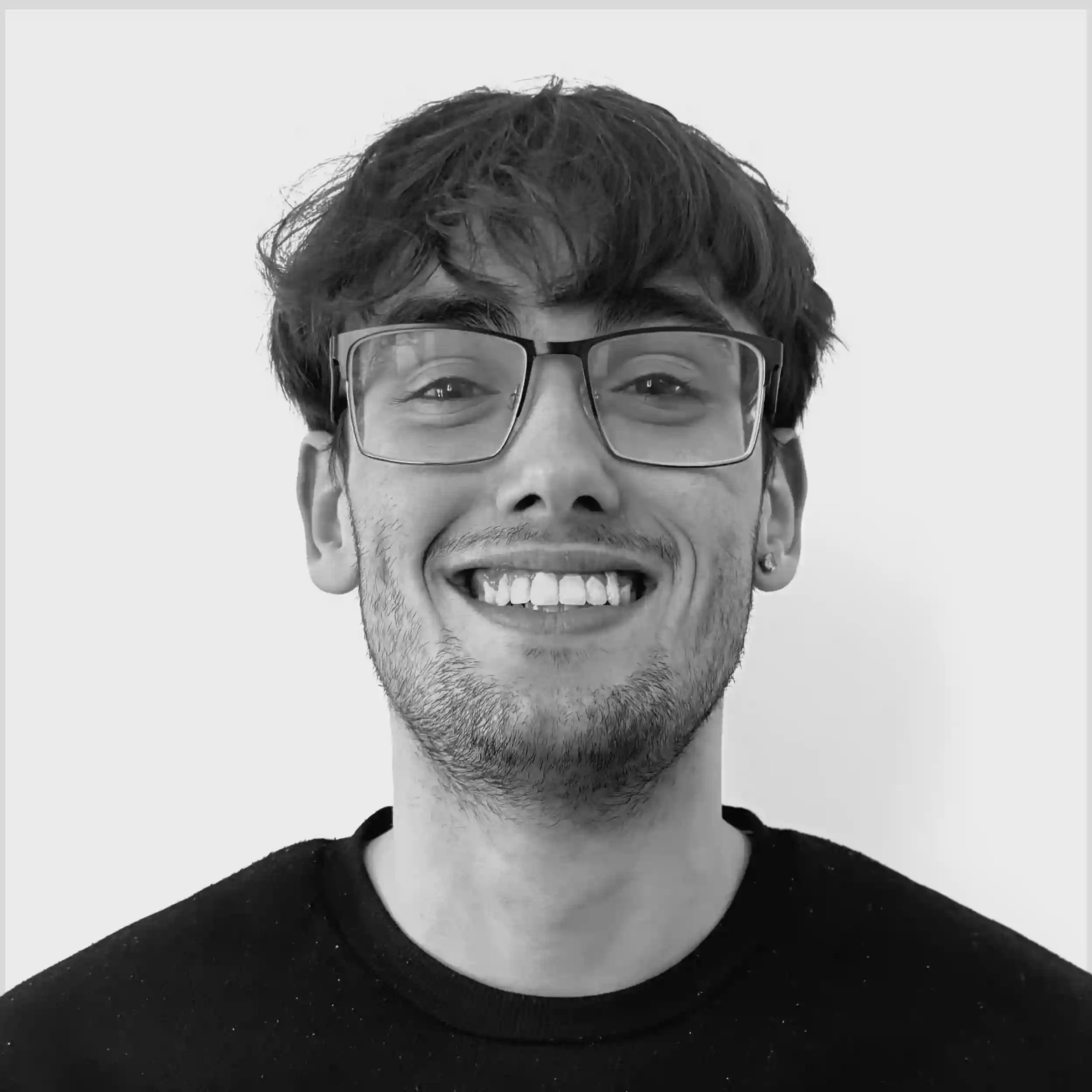 home_img_alumno3_gonzalo_baja_desktop